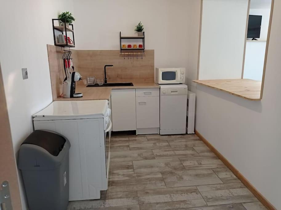 Sées Maison De Campagne Avec Cour מראה חיצוני תמונה